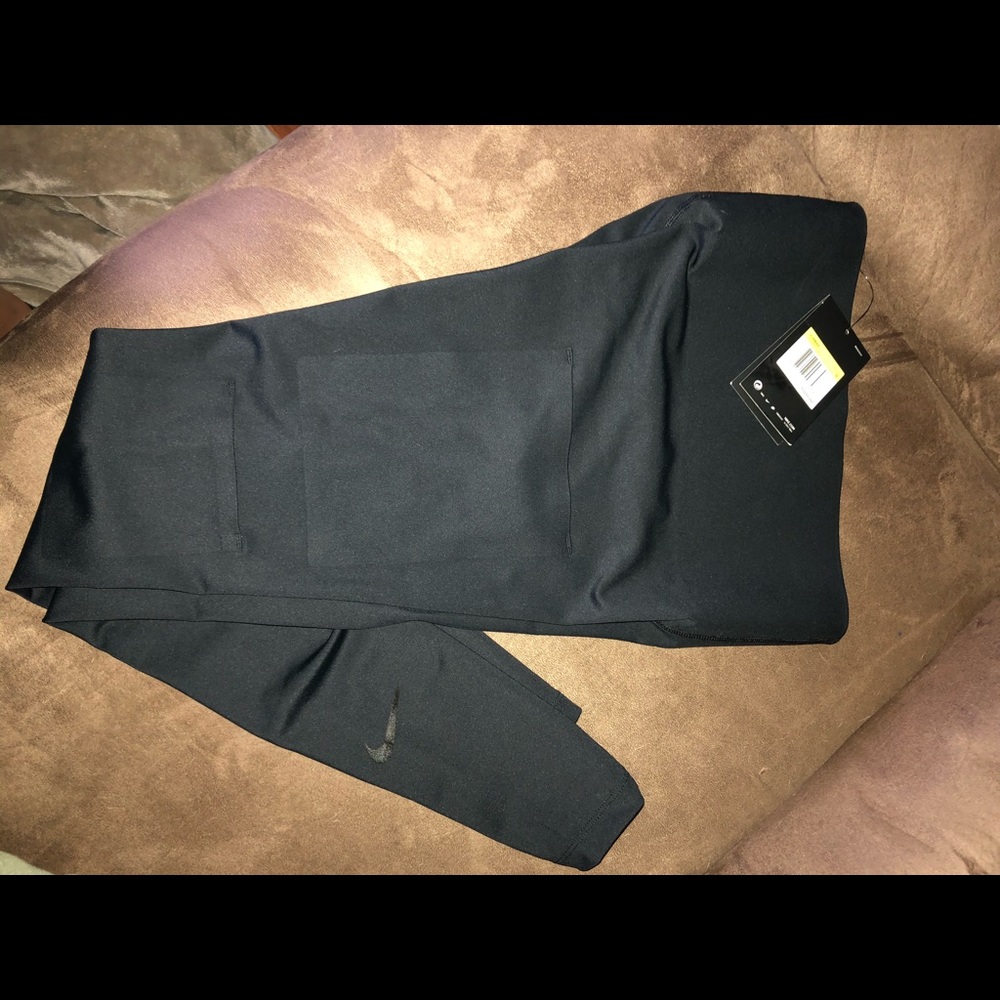 Nike pro leggings high rise Small